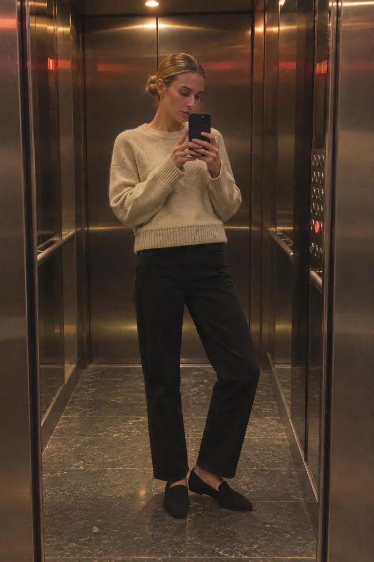 Boxy cashmere black jeans