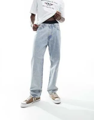 Abercrombie & Fitch Abercrombie & Fitch – Leichte Jeans in heller Waschung mit lockerem Schnitt