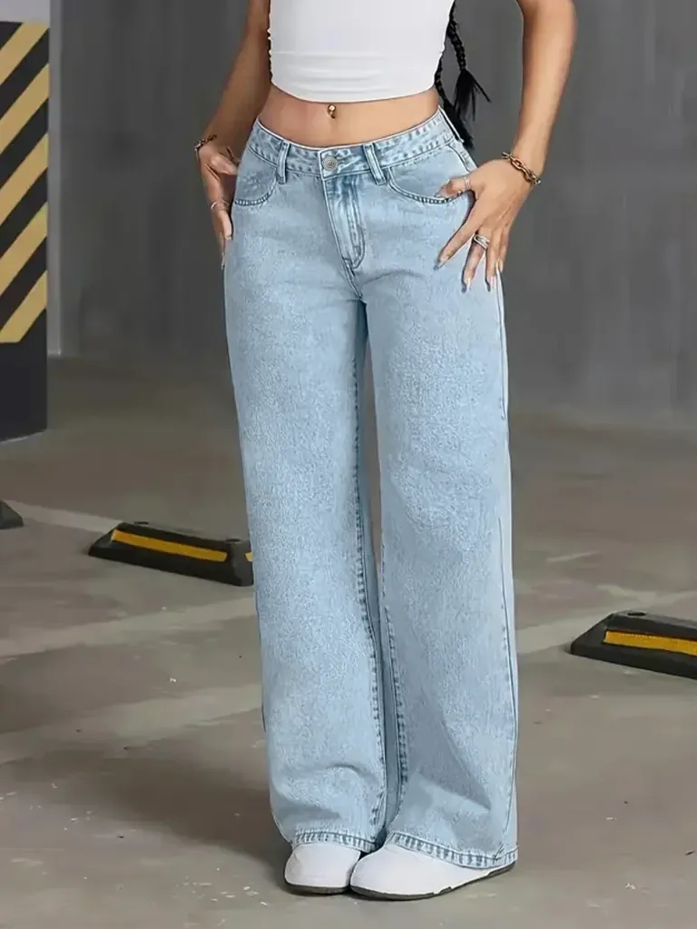 Women's Light Wash Wide Leg Denim Jeans