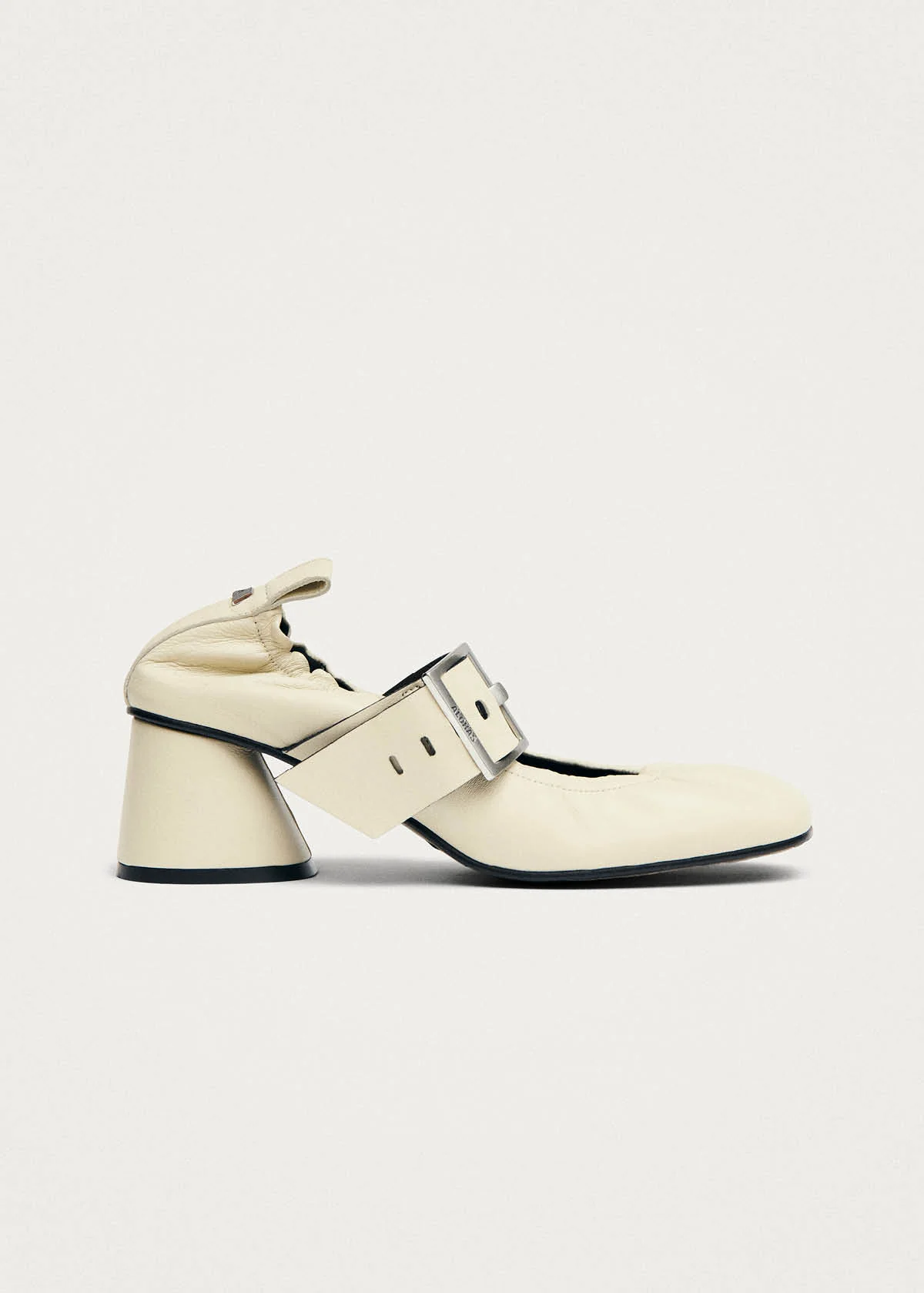 Rowena Cream Leather Pumps